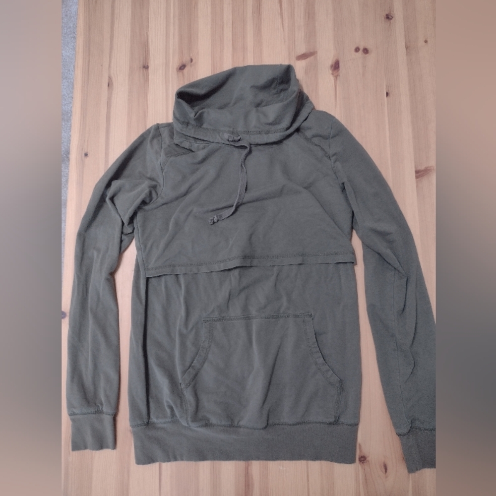 Latched Mama Green Sweatshirt with Front Pocket